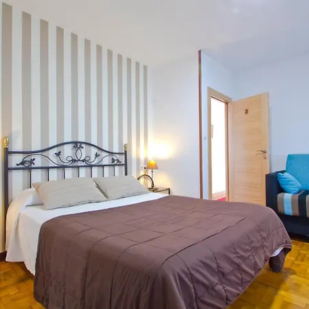 Maria Jesus Πανσιόν Σαντιγιάνα ντελ Μαρ